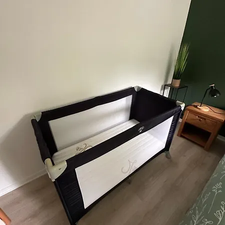 De Charles アパート ロワ